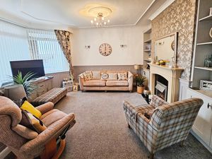 Photo 16- click for photo gallery